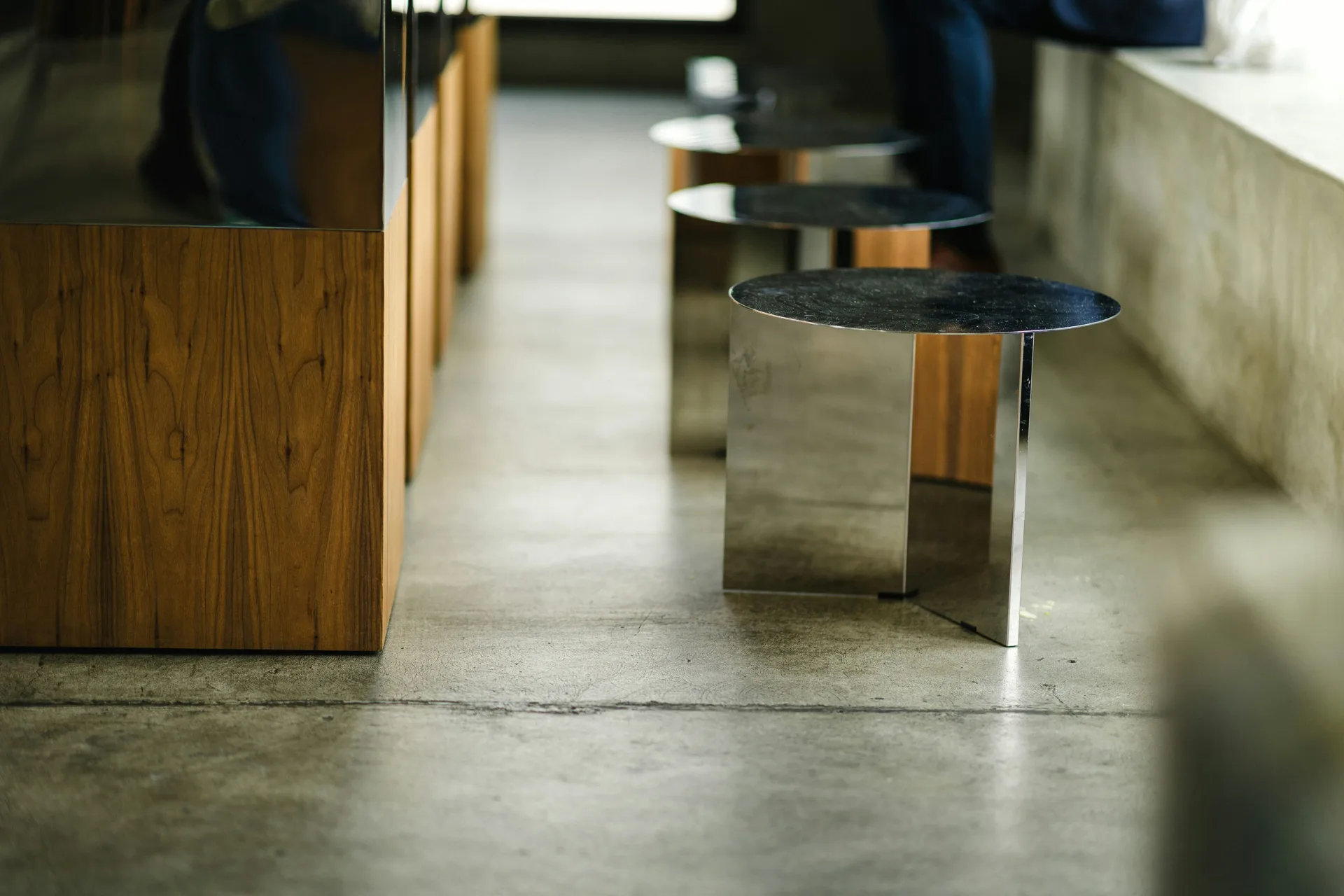 polished concrete floor in a Gatineau retail space