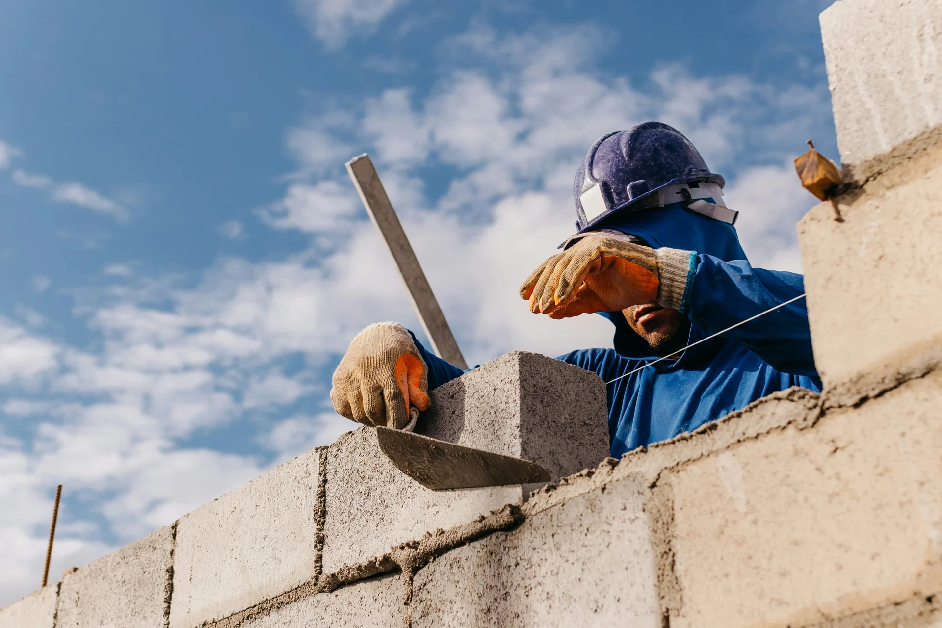 commercial block retaining wall under construction in Gatineau