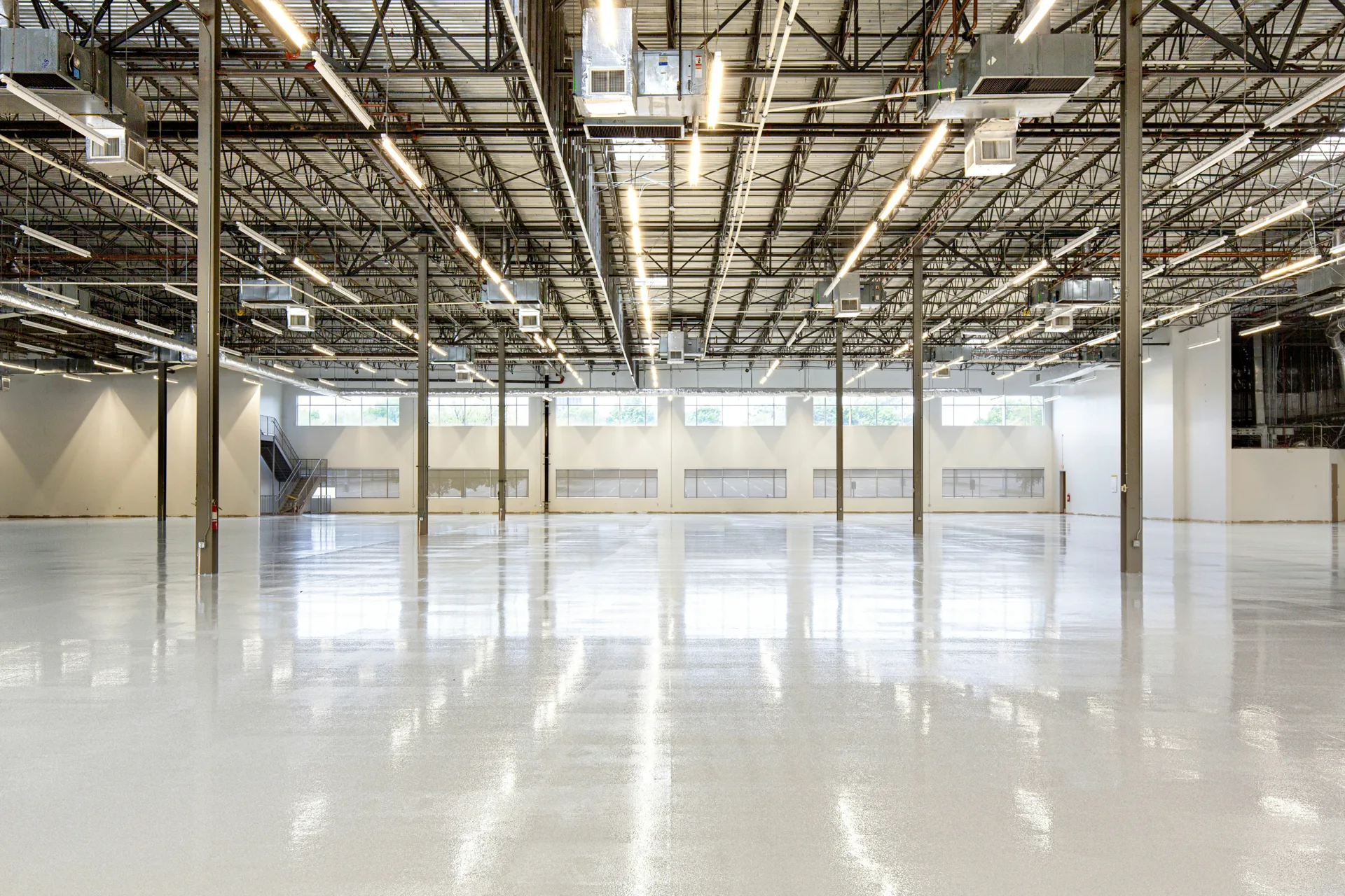 white epoxy coating on a Gatineau warehouse floor