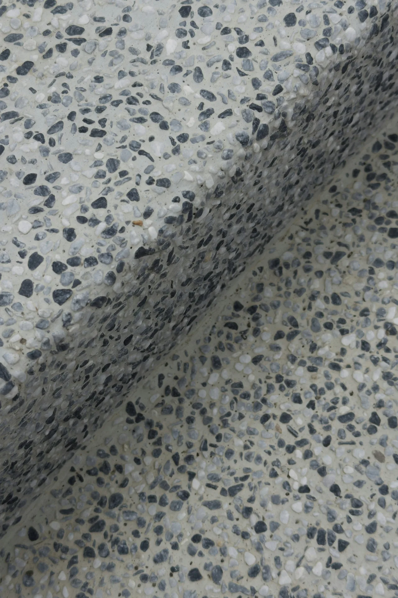 finished exposed aggregate driveway texture in Gatineau